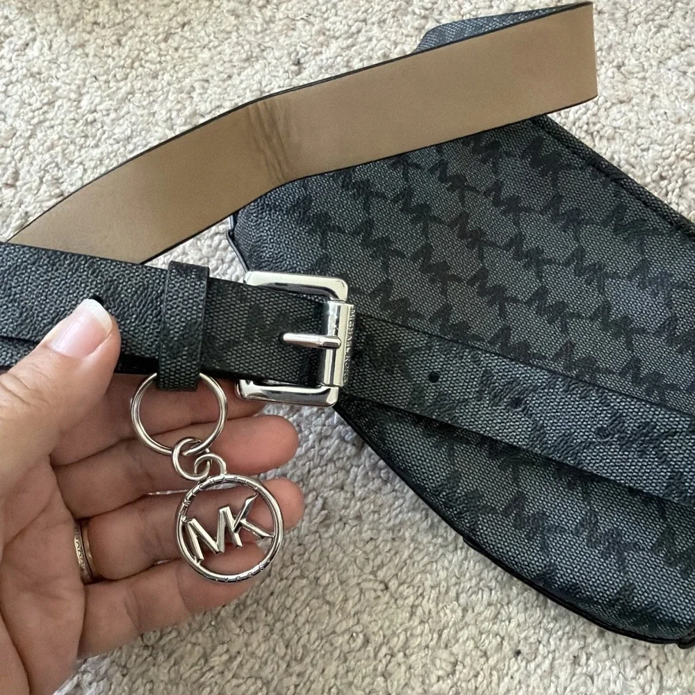 Michael Kors Logo Women's Belt Bag Black L/XL New In Box